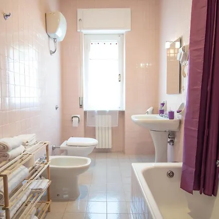Bed & Breakfast La Pavoncella Blu *